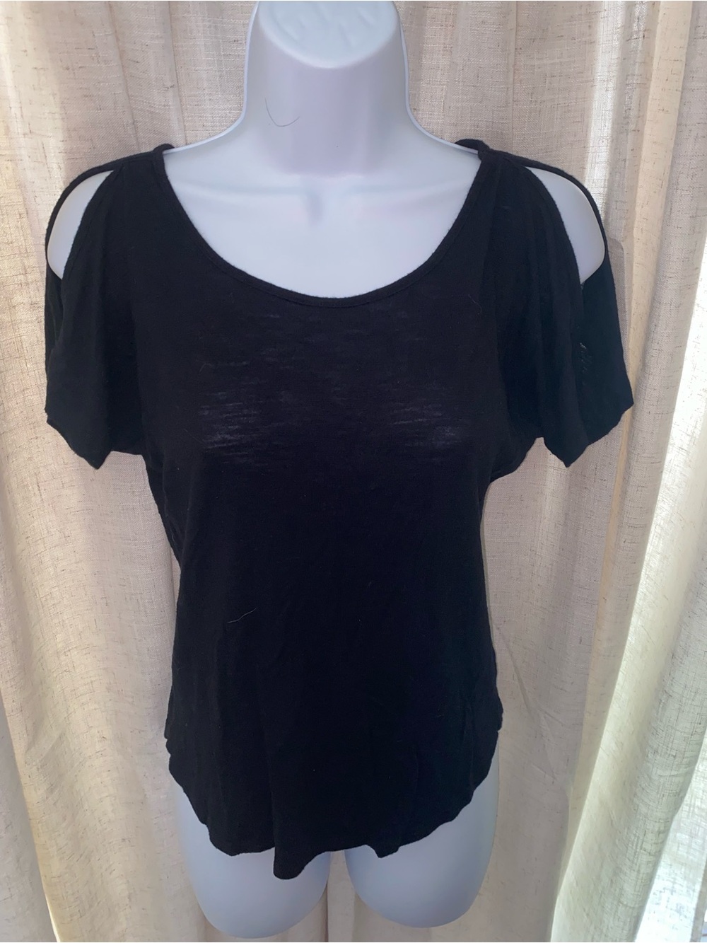 Black Cold-Shoulder Women's Top - Classic Scoop Neck